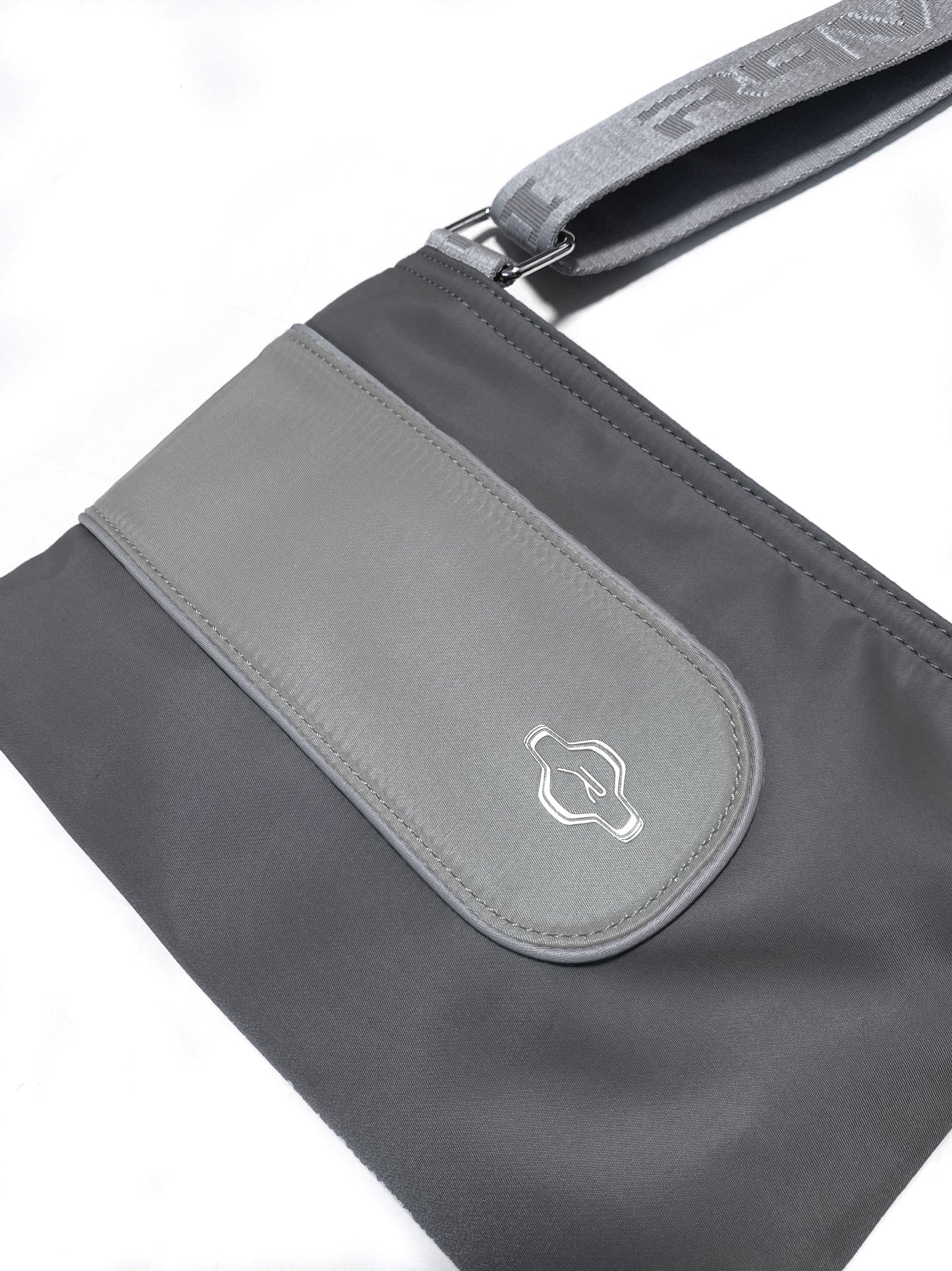 Raze Nylon Bag Dark Grey