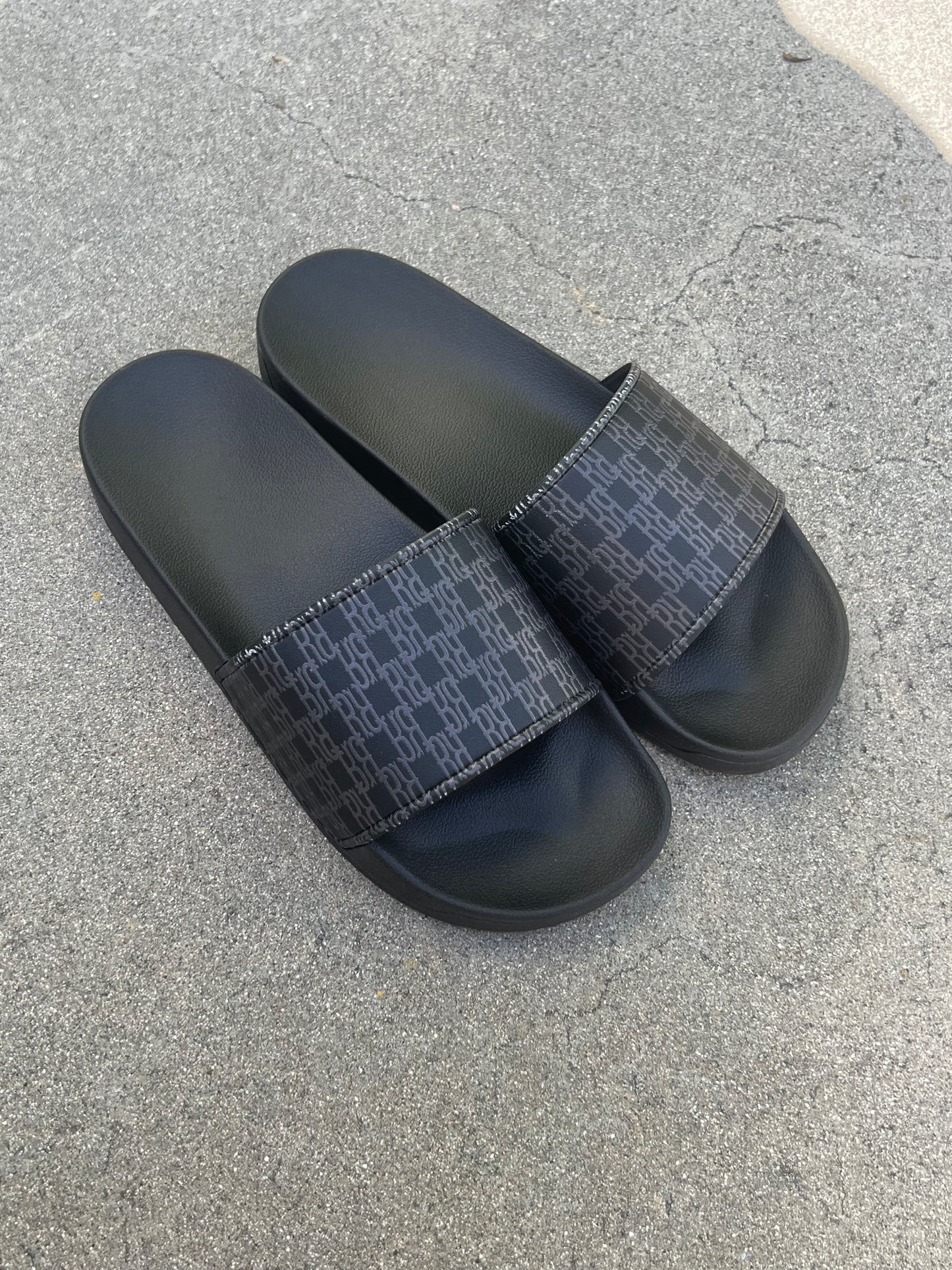 RR Monogram Slipper Black