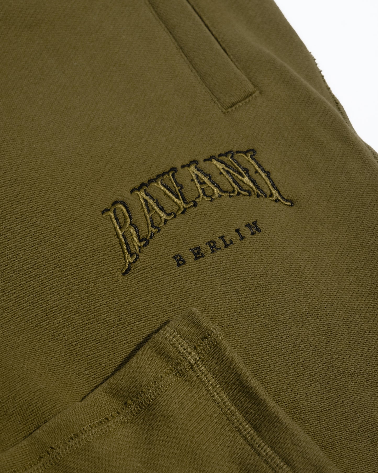 OLIVE ARMY Trackpants