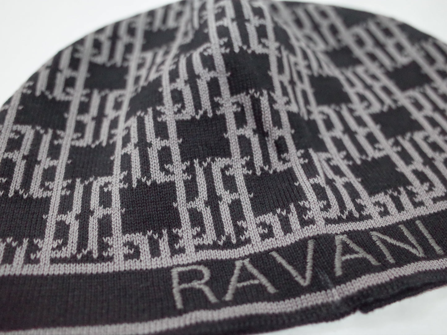 RR Monogram Beanie Black